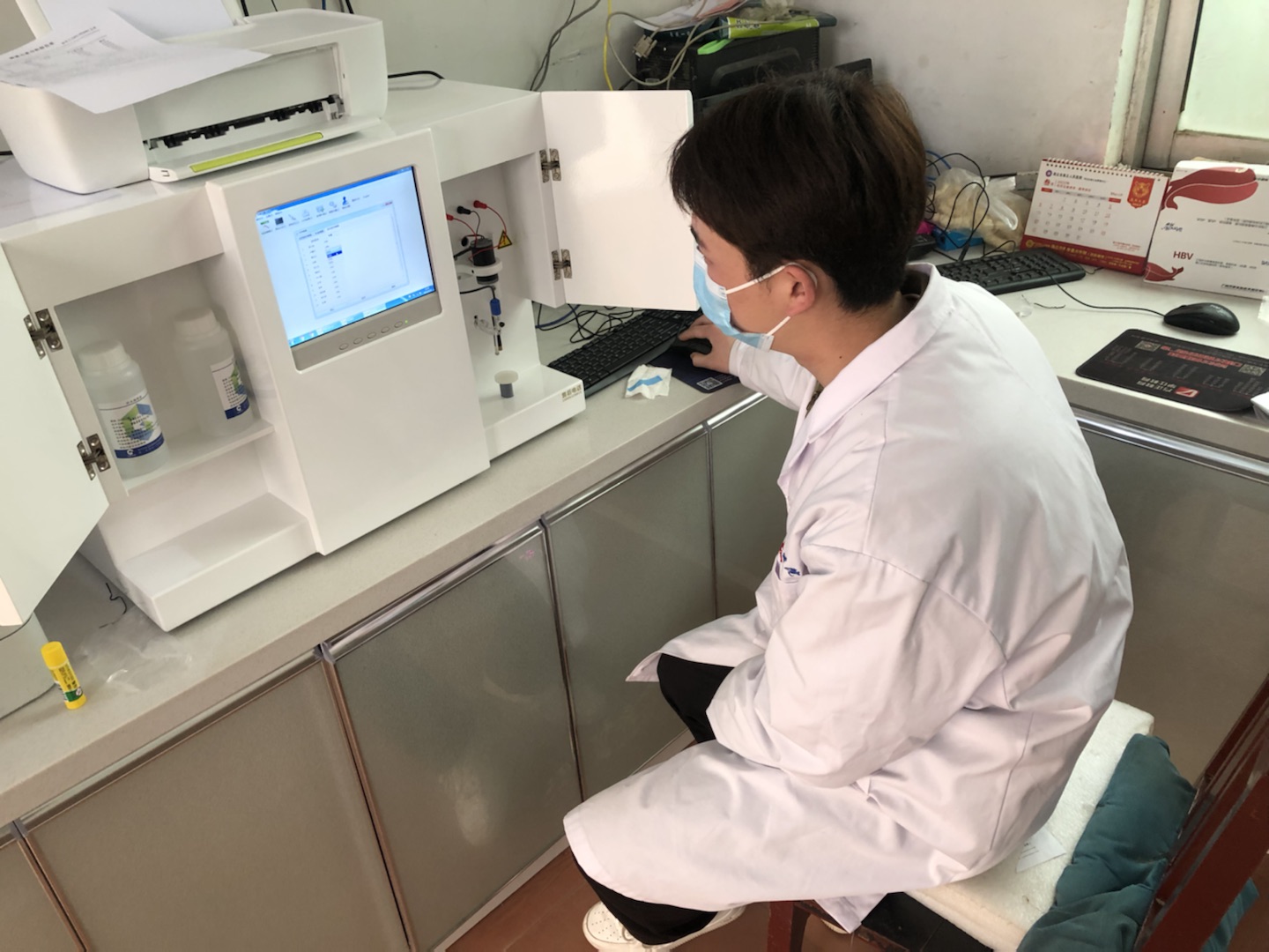 人體麻豆视频软件器廠家麻豆影视在线观看提醒孩子身體缺鈣會有這些表現